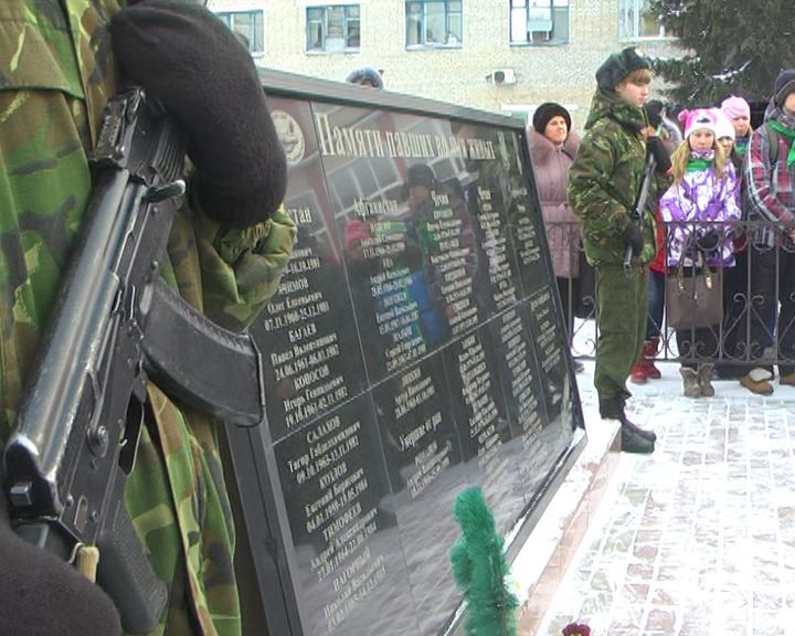 Сколько погибло в чеченской войне за компании. Количество погибших в Чечне в Российской армии.