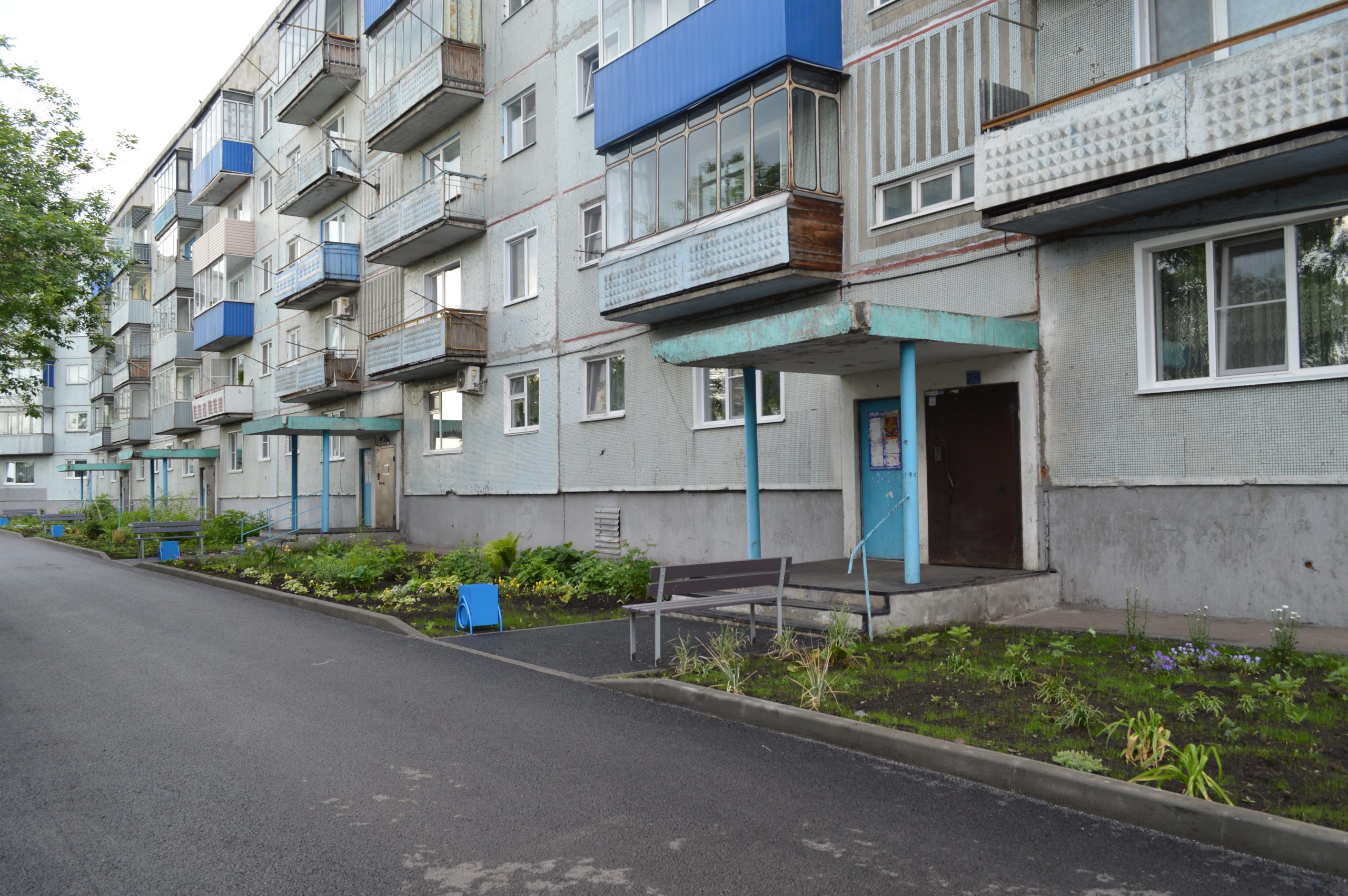 В поселке городского типа 19 жилых домов. Ул 60 летия ВЛКСМ 11. Грамотеино ул светлая 2. Ул светлая 10 Грамотеино. Больница пгт Грамотеино светлая улица.